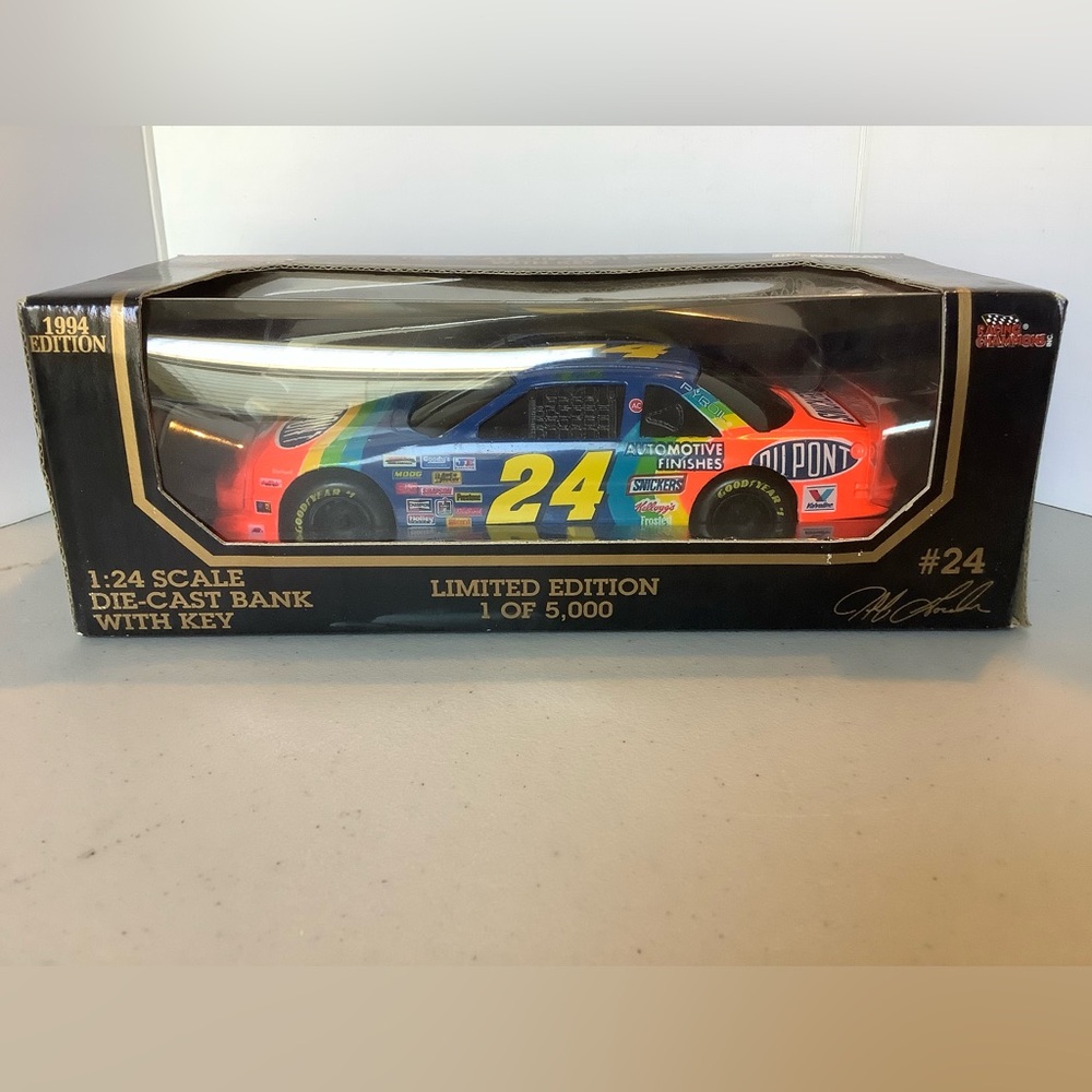 1994 Racing Champions Jeff Gordon 1:24 Scale Die-Cast Bank with Key
